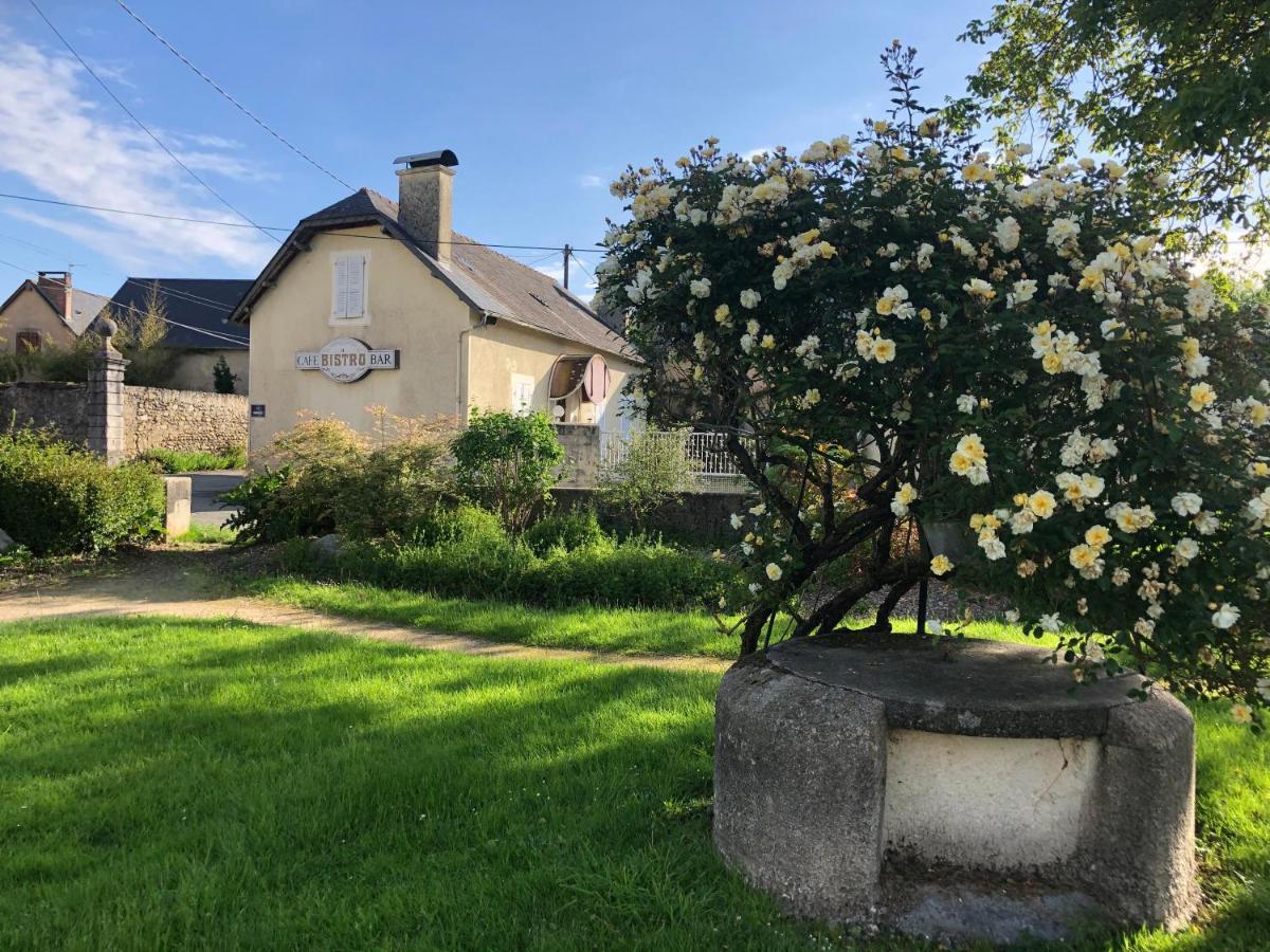 Bed and Breakfast Les Hortensias Espoey Exterior foto